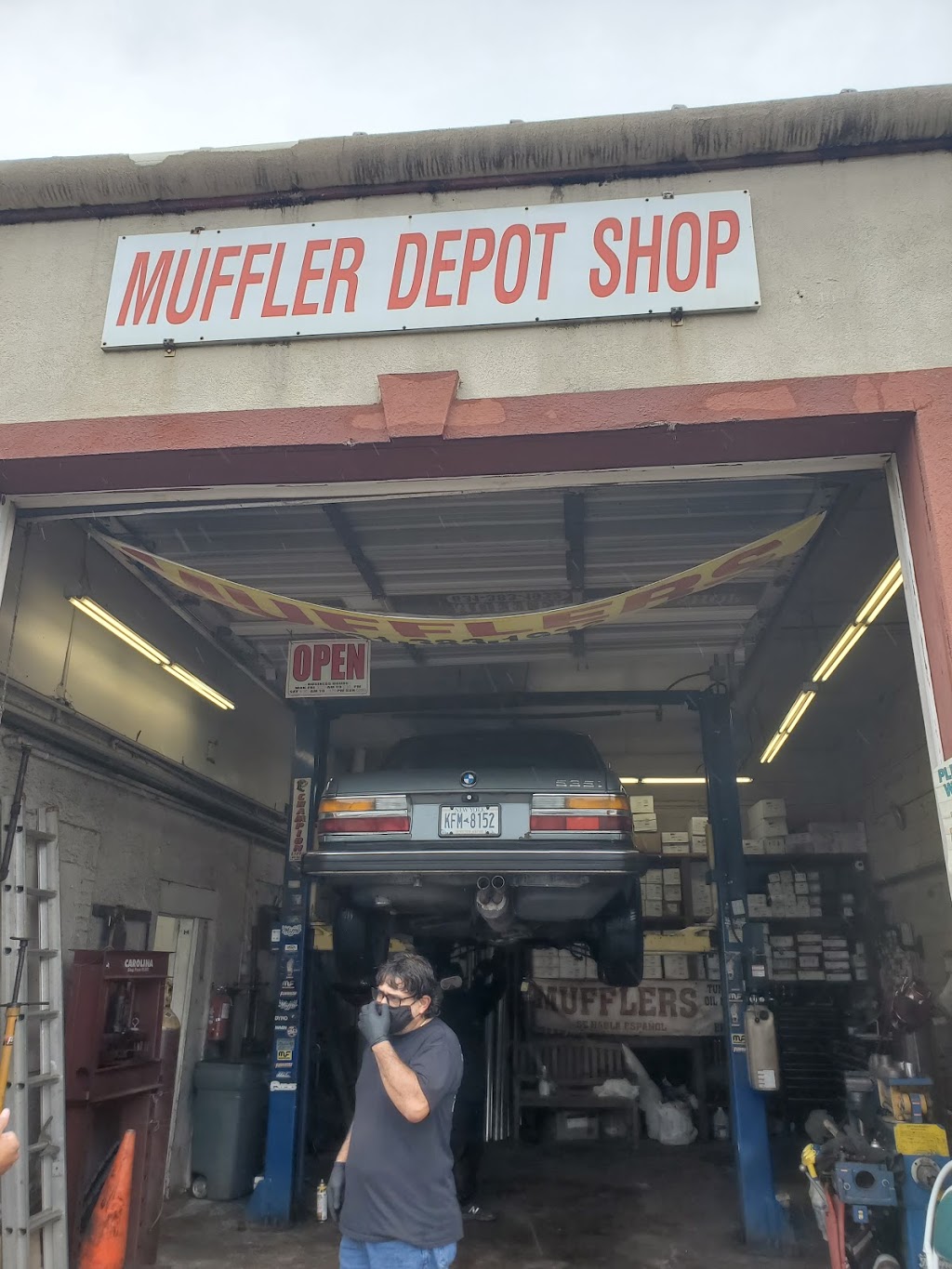 MUFFLER DEPOT SHOP LLC | 202 E Hoffman Ave, Lindenhurst, NY 11757 | Phone: (631) 383-1932