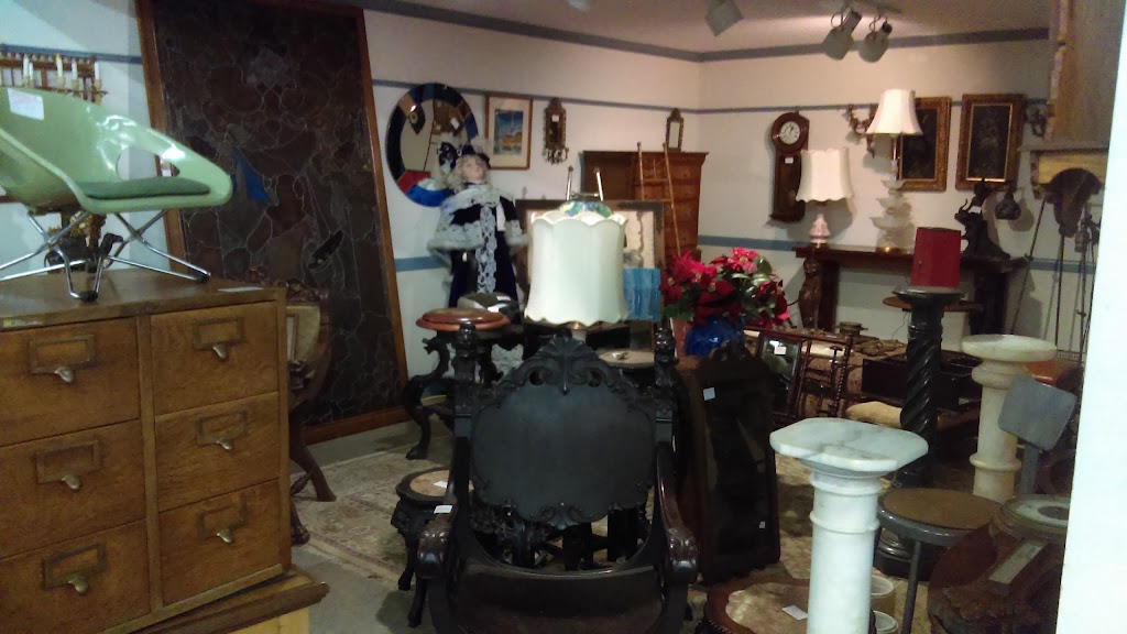 Red Barn Antiques | 56 New Egypt Cookstown Rd, New Egypt, NJ 08533 | Phone: (609) 758-9152