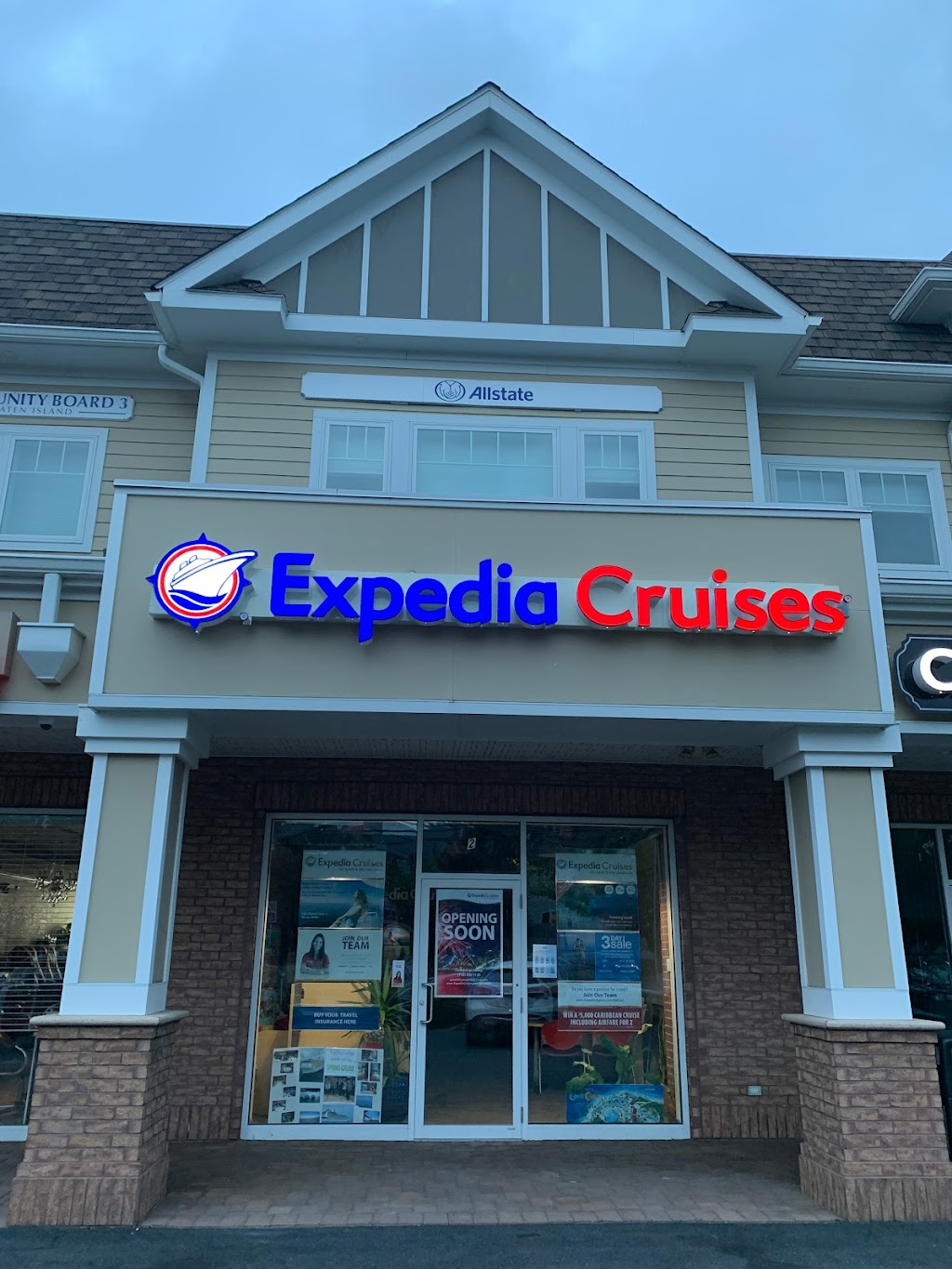 Expedia Cruises | 1243 Woodrow Rd, Staten Island, NY 10309 | Phone: (718) 356-1120