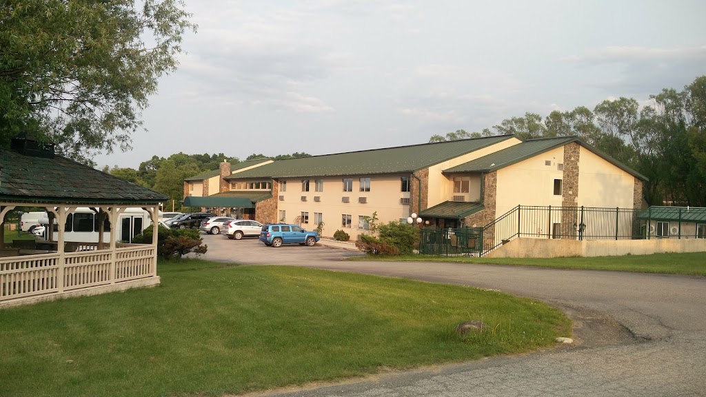 Harvest Inn Hotel | 95 Boniface Dr, Pine Bush, NY 12566 | Phone: (845) 744-5700