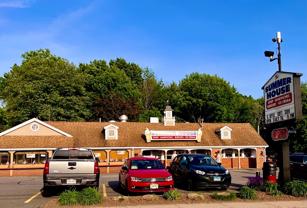 Summer House | 552 College Hwy, Southwick, MA 01077 | Phone: (413) 569-3581