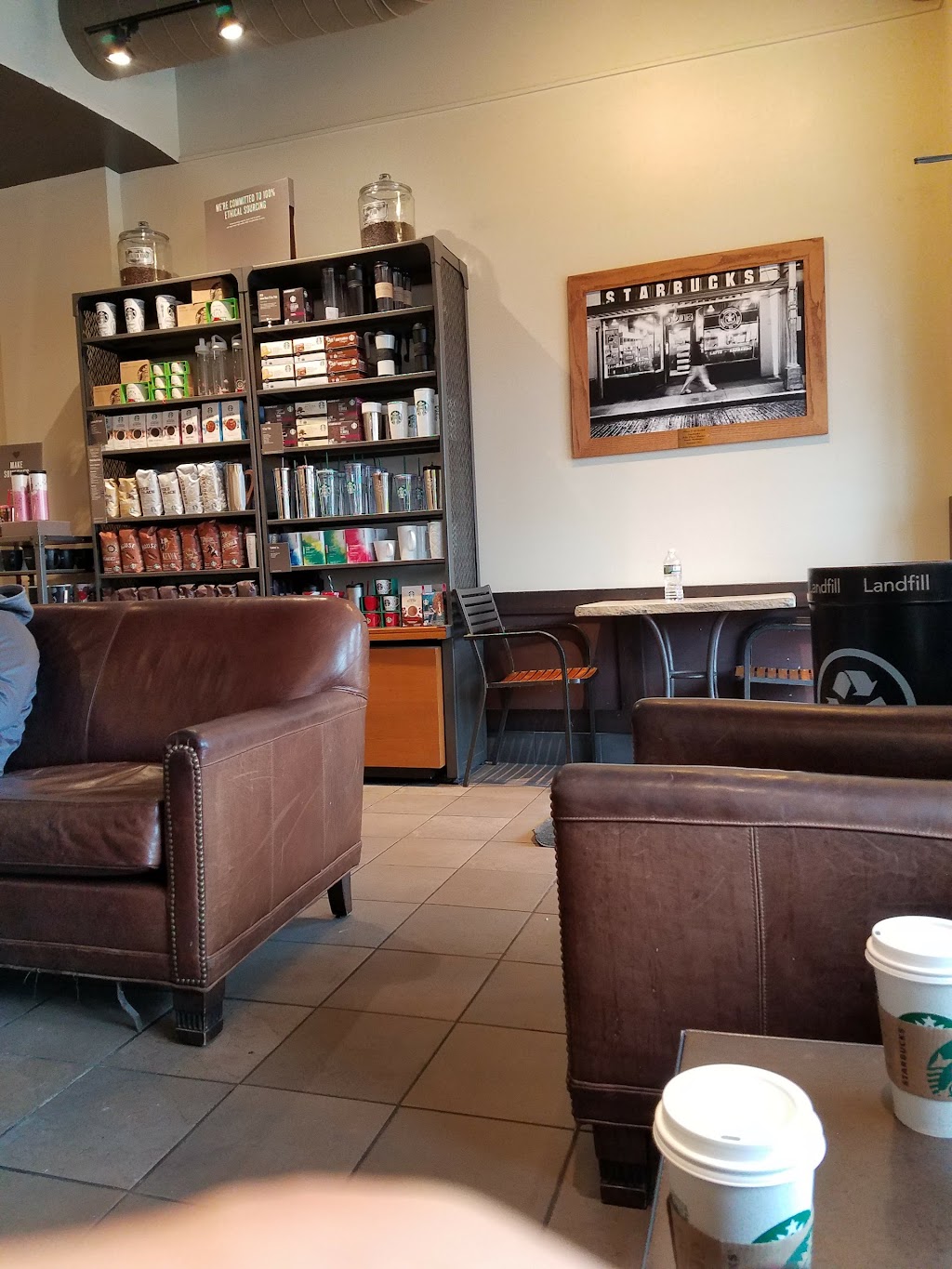 Starbucks | 8005 Ventnor Ave, Margate City, NJ 08402 | Phone: (609) 487-9989