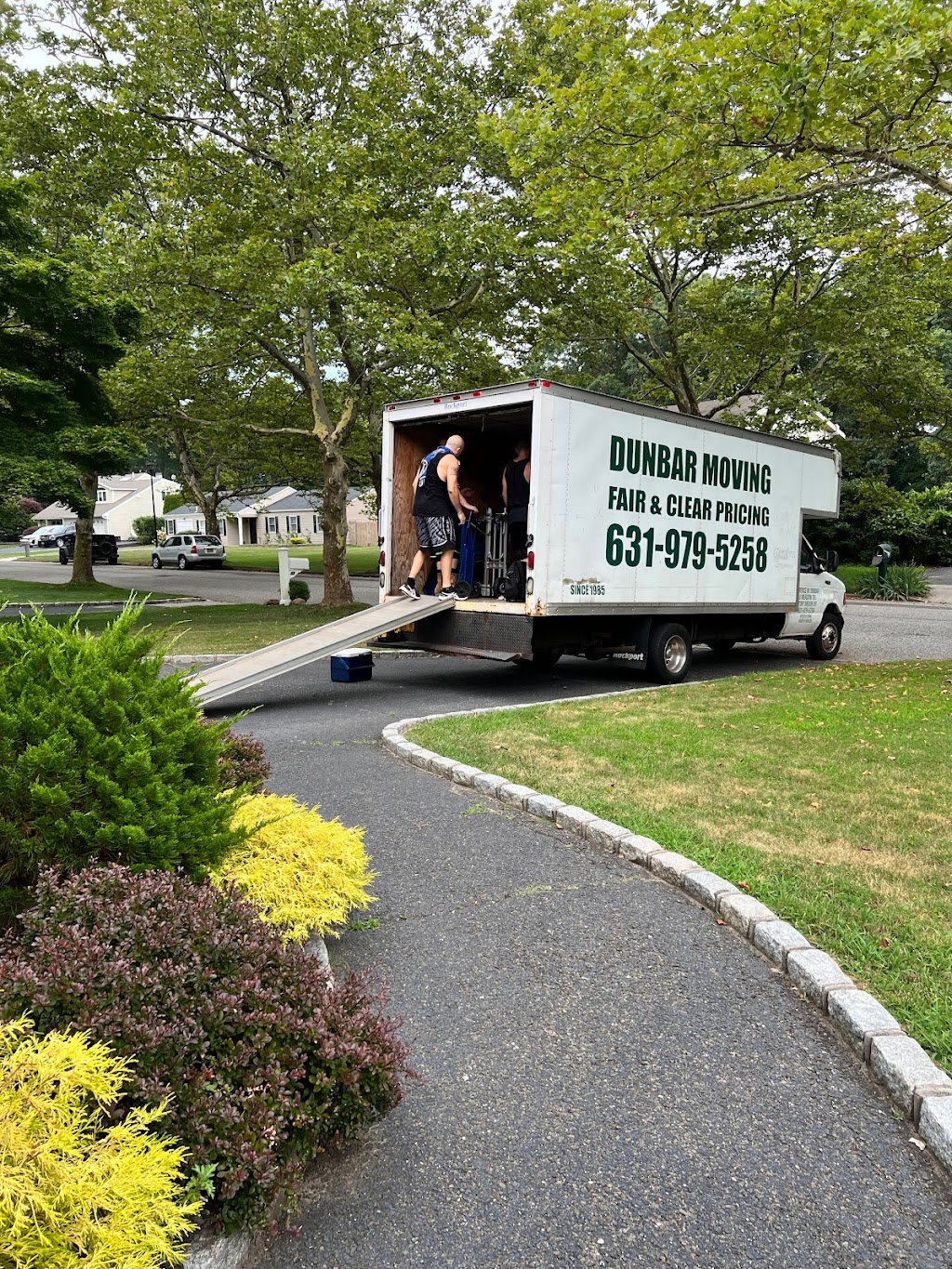 Dunbar Moving | 8 Meadow Dr, Stony Brook, NY 11790 | Phone: (631) 979-5258