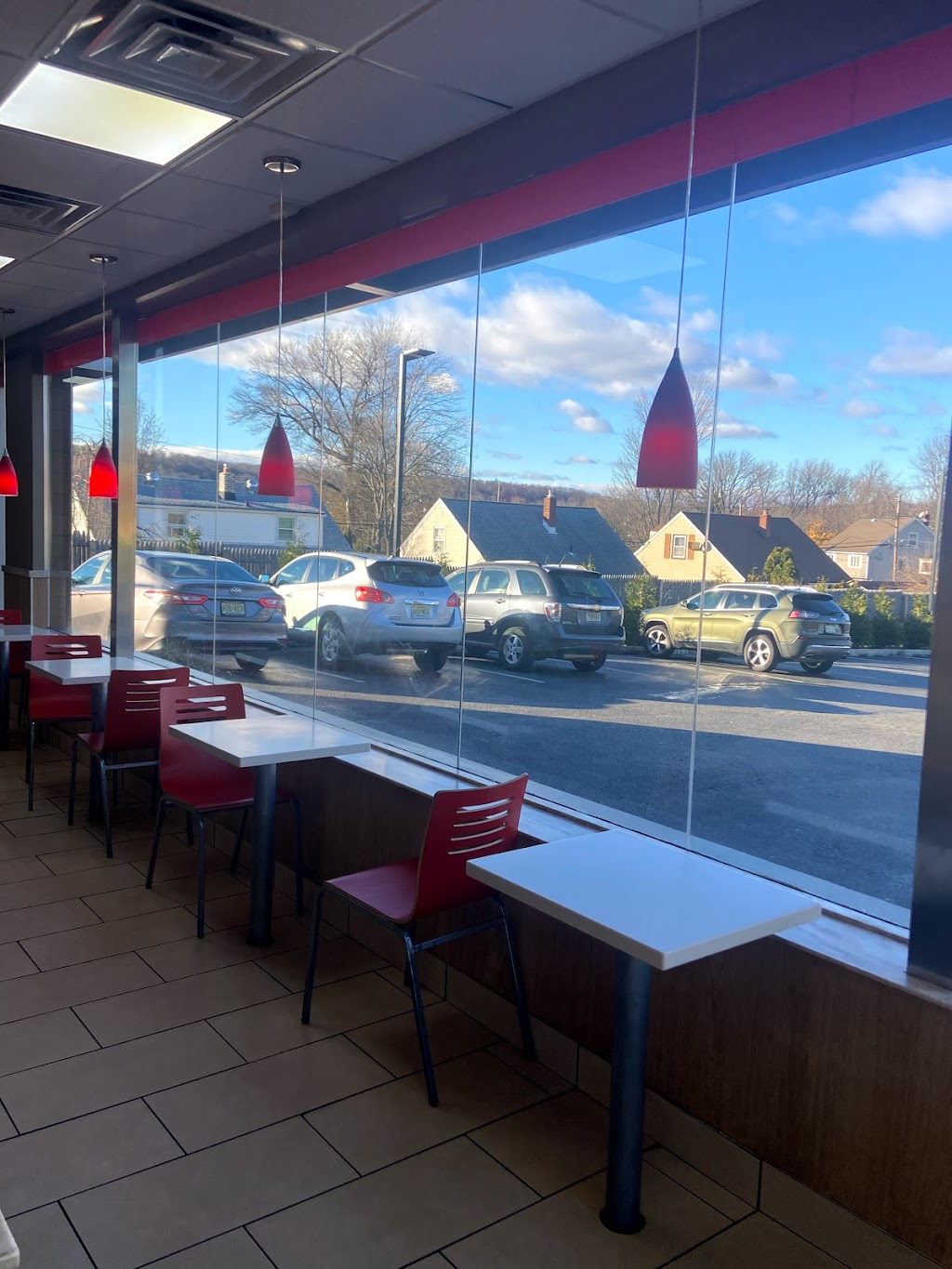 Burger King | 330 Pompton Ave, Cedar Grove, NJ 07009 | Phone: (973) 433-0722