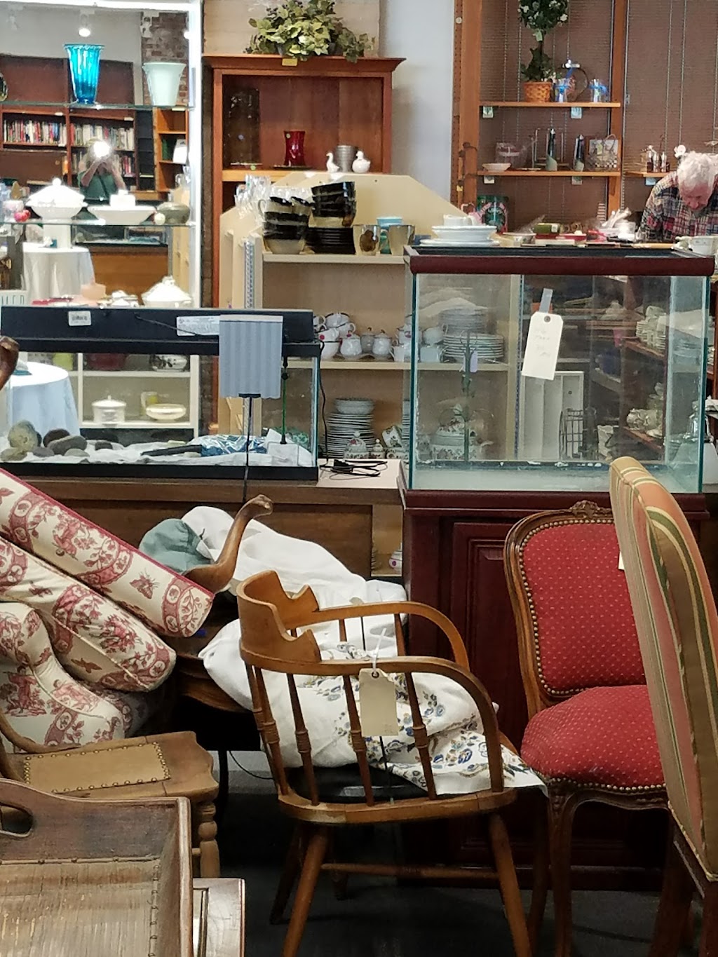 Greenwich Hospital Auxiliary Thrift Shop | 199 Hamilton Ave, Greenwich, CT 06830 | Phone: (203) 863-3933