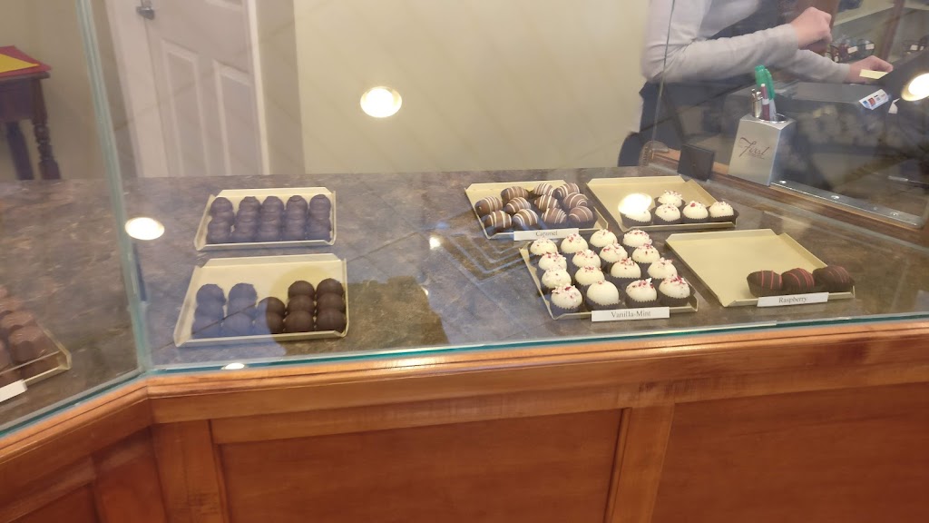 Newtown Chocolatier | 66 Richboro Rd, Newtown, PA 18940 | Phone: (215) 579-2333