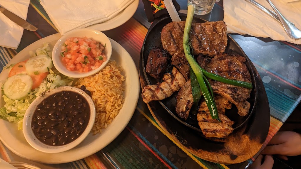 Mangoes Mexican Bar & Grill | 401 Central Ave, Bethpage, NY 11714 | Phone: (516) 935-0882