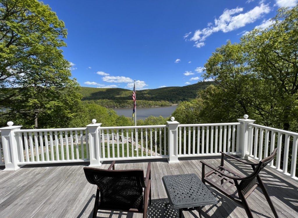 Hudson River Crest B&B | 14 Rivercrest Rd, Fort Montgomery, NY 10922 | Phone: (845) 742-2614