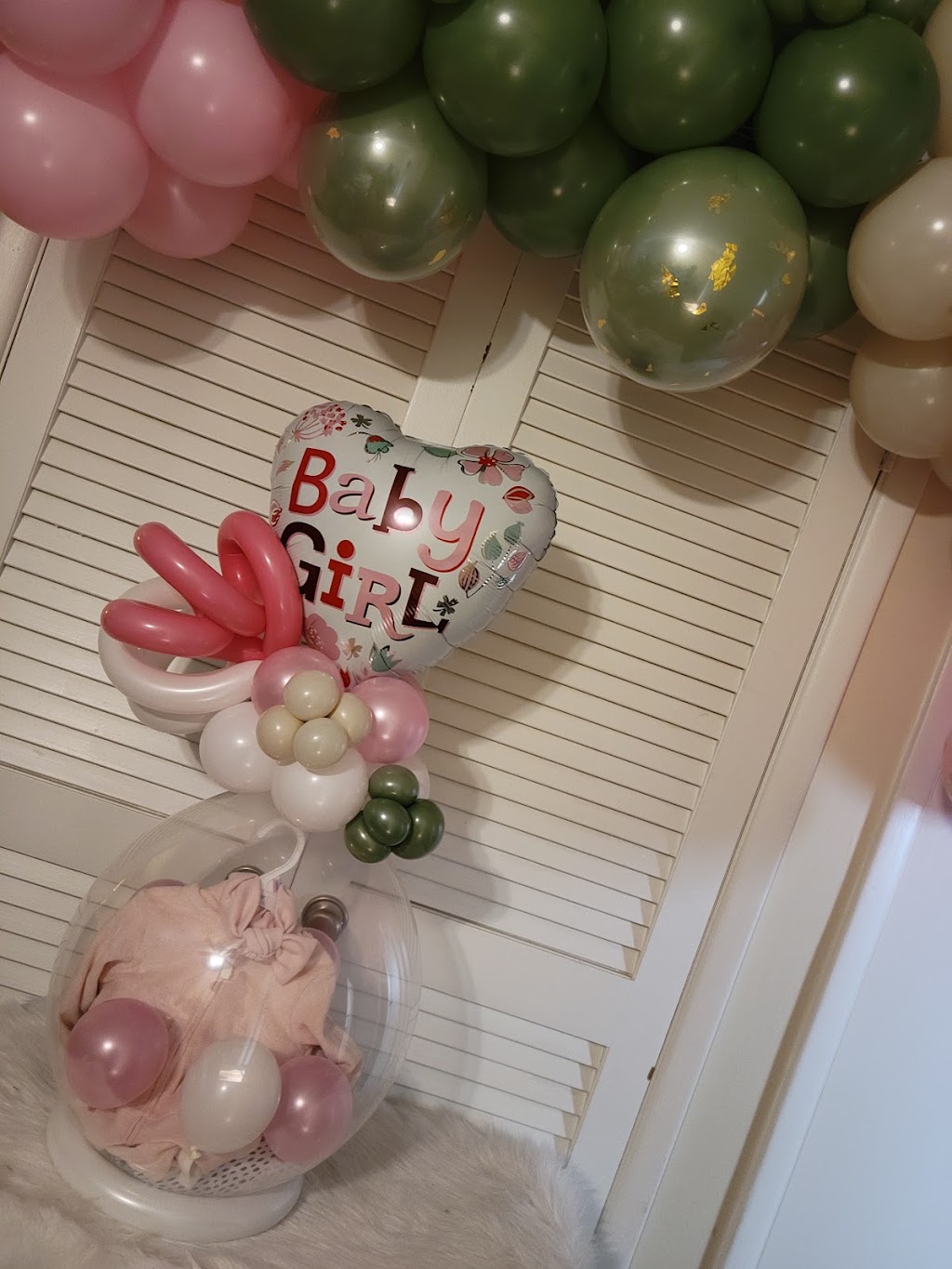 GIFTS IN A BALLOON CREATIONS | 903 Main St, Manchester, CT 06040 | Phone: (860) 305-0976