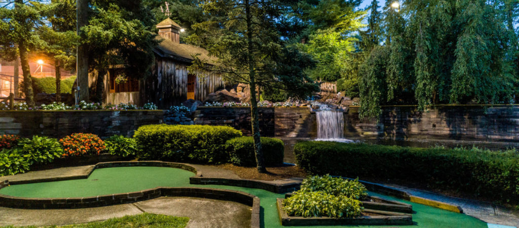 Hidden Valley Miniature Golf and Waterfront Grille | 2060 West St, Southington, CT 06489 | Phone: (860) 621-2428