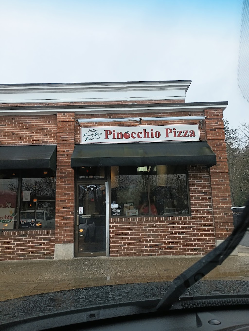 Pinocchio Pizza | 1 Center St, Wilton, CT 06897 | Phone: (203) 762-3700