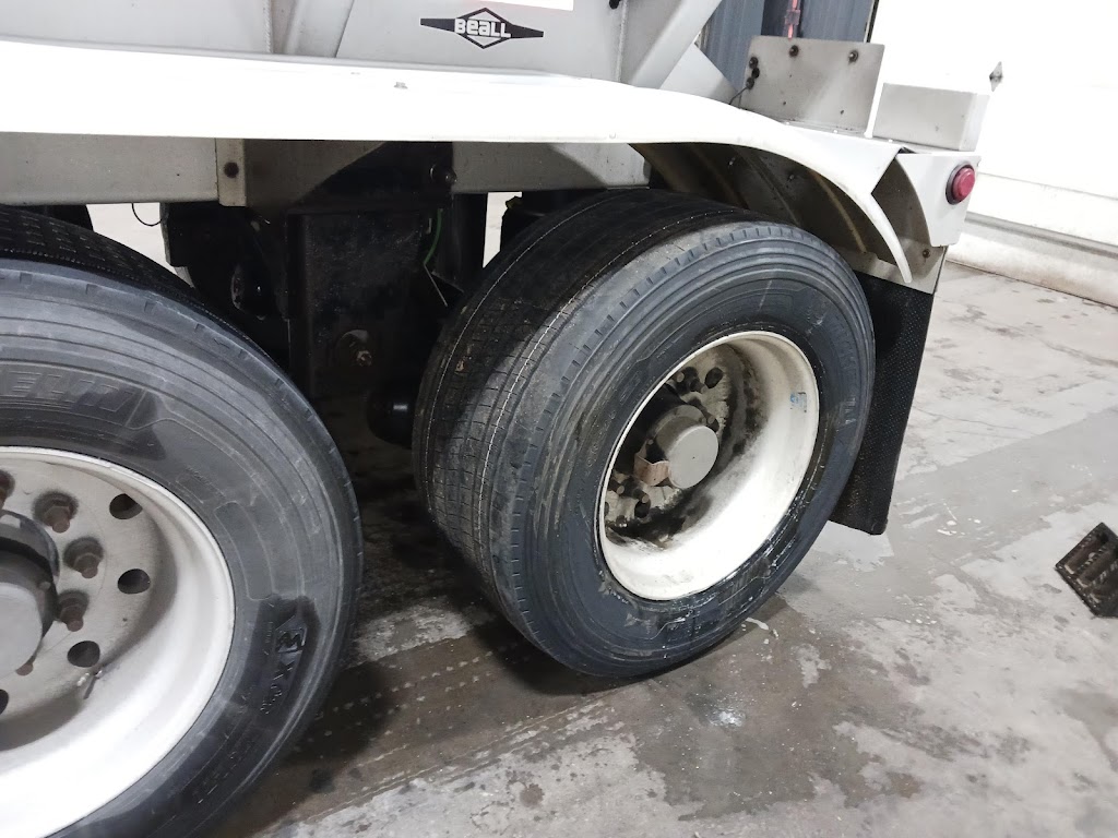 Service Tire Truck Centers | Commercial Tires in Jessup, PA | 1246 Mid Valley Dr, Jessup, PA 18434 | Phone: (570) 383-8473