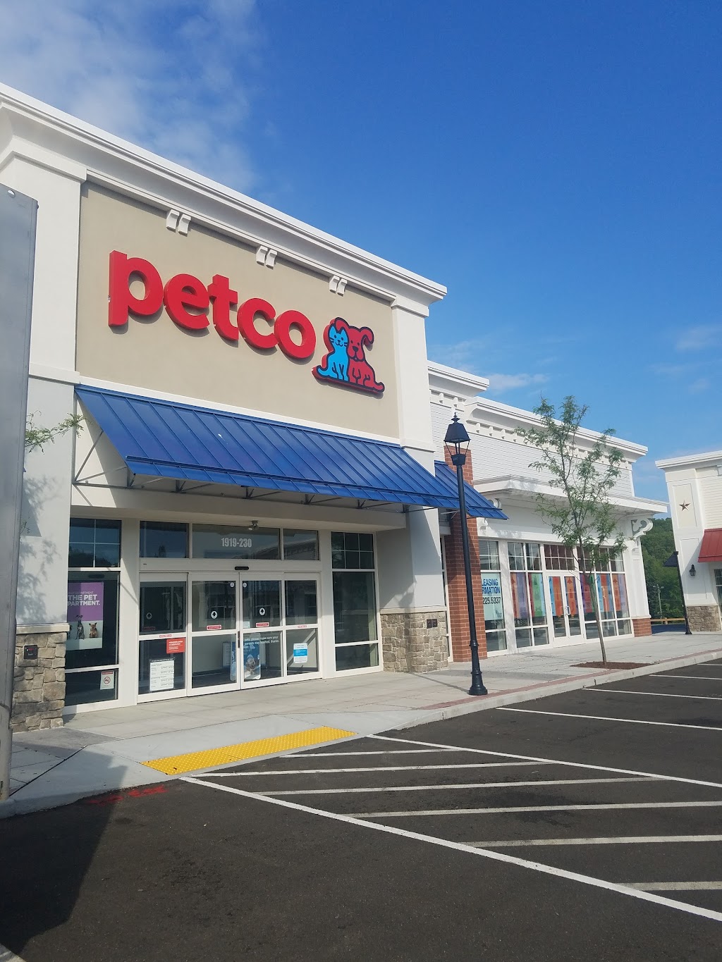 Petco | 1919 Boston Post Rd Suite 230, Guilford, CT 06437 | Phone: (203) 204-0002