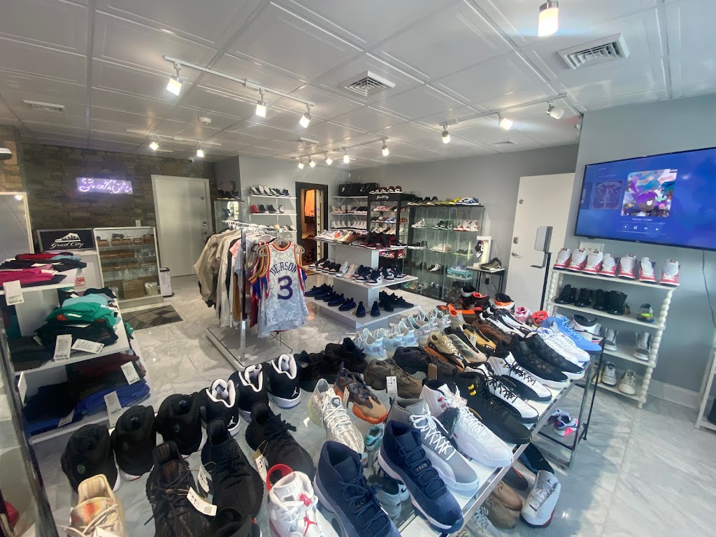 Grail City | 360 N Main St #3, Southington, CT 06489 | Phone: (860) 426-3562