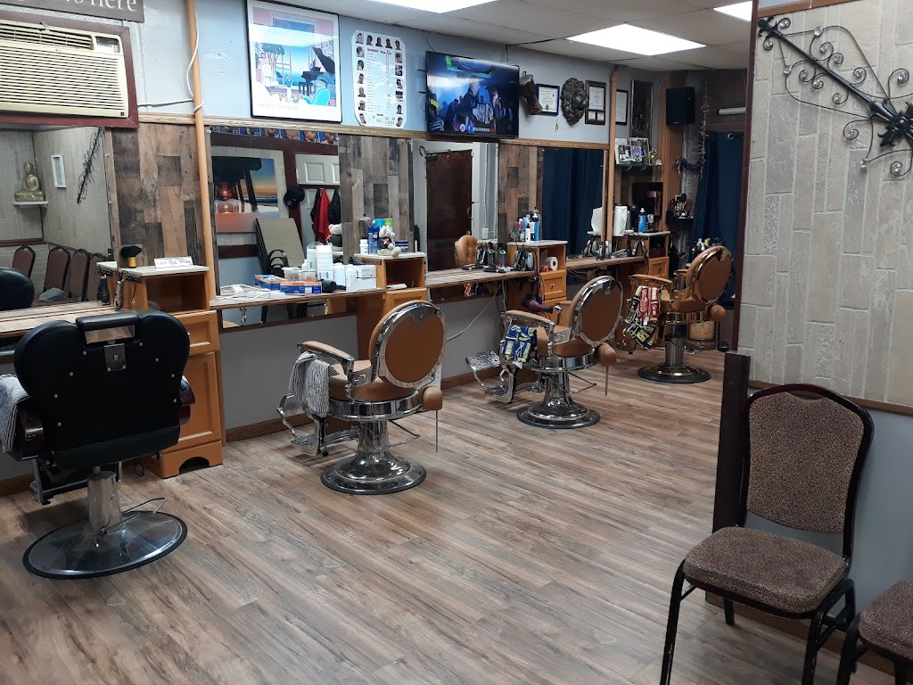 Gerardo Barber Shop Multi-Shop | 182 Oakland St, Springfield, MA 01108 | Phone: (508) 933-2104