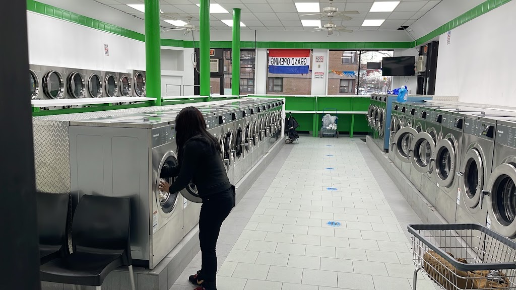 Super Laundromat | 204 Bushwick Ave, Brooklyn, NY 11206 | Phone: (718) 628-4600