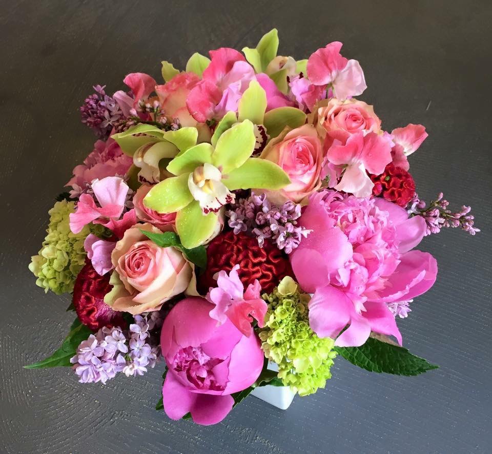 Colonial Village Flowers | 1497 Weaver St, Scarsdale, NY 10583 | Phone: (914) 723-2888