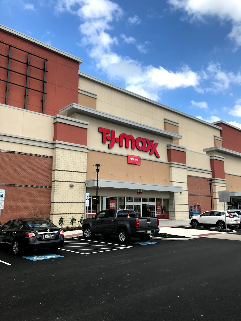 T.J. Maxx | 1103 W Baltimore Pike, Media, PA 19063 | Phone: (610) 891-8935