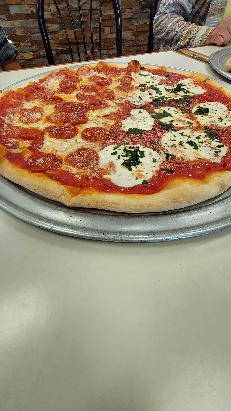 Stefanos II Brick Oven Pizza | 3855 Hulmeville Rd, Bensalem, PA 19020 | Phone: (215) 244-9585