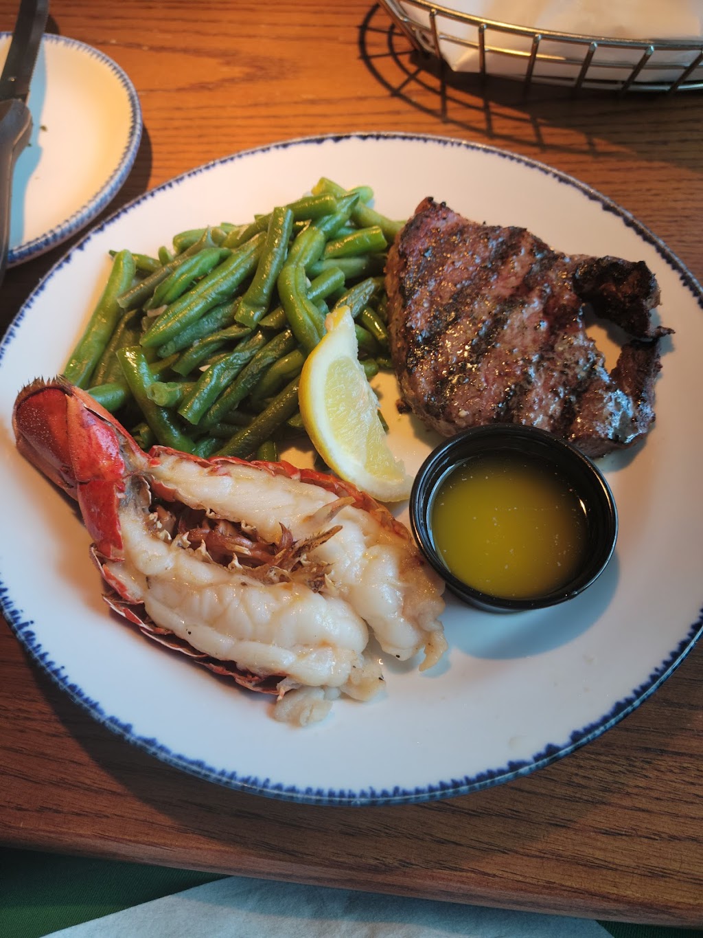 Red Lobster | 1 Miron Ln, Kingston, NY 12401 | Phone: (845) 336-5021