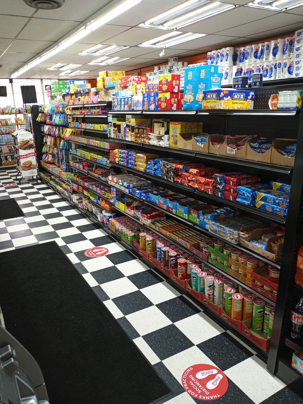 Quinnipiac food mart & deli | 1653 Quinnipiac Ave, New Haven, CT 06513 | Phone: (203) 903-5407