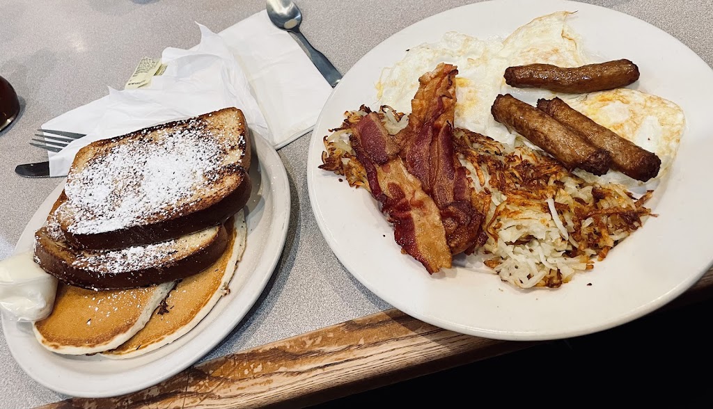 Green Brook Pancake House | 297 US-22 East, Green Brook Township, NJ 08812 | Phone: (732) 424-9191