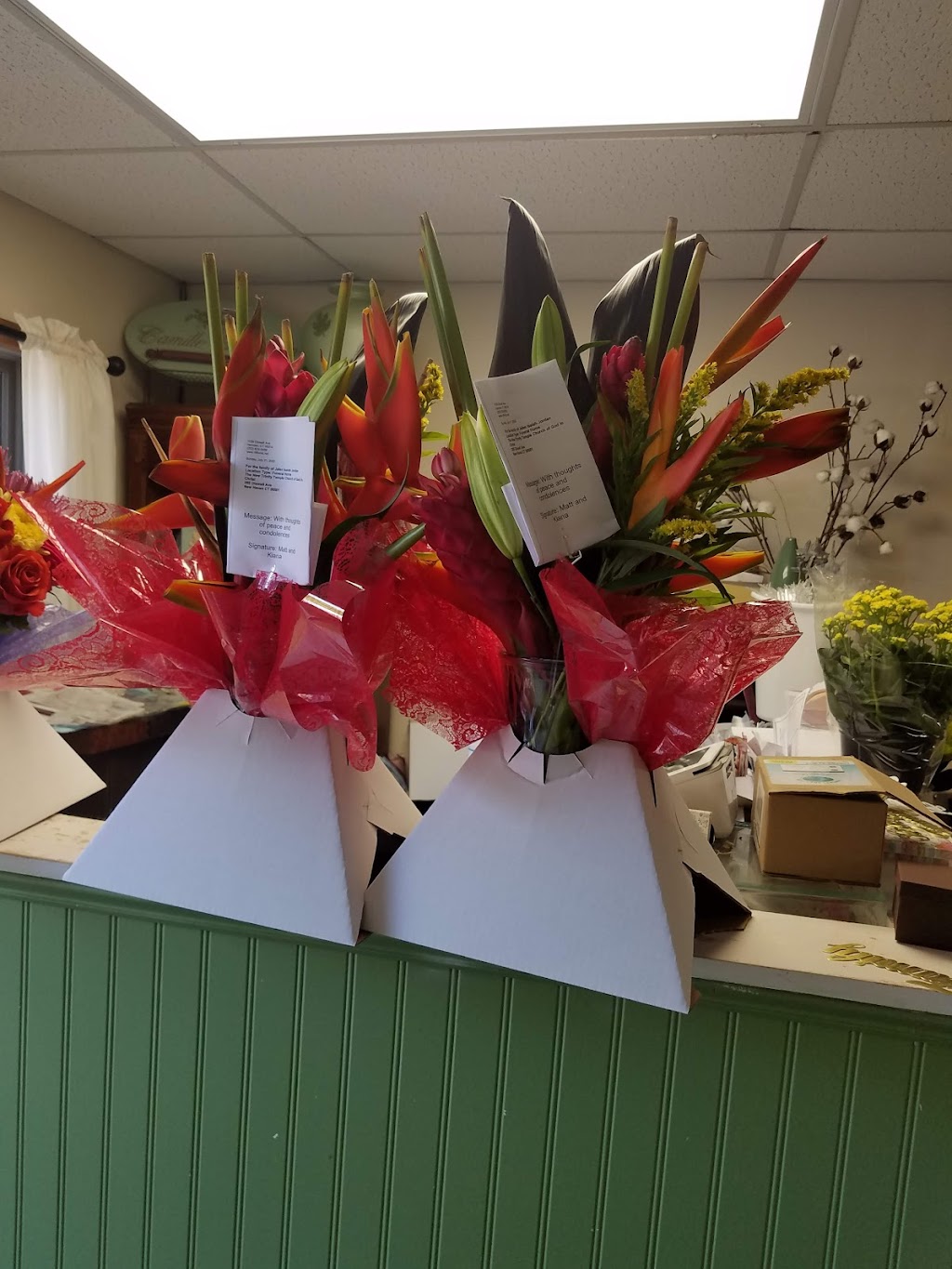 Rtl Florist | 1039 Dixwell Ave, Hamden, CT 06514 | Phone: (203) 624-5459