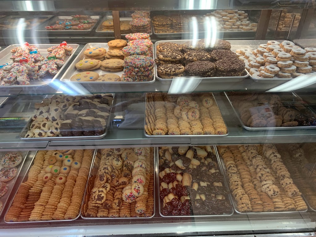 katonah Italian pastry shop | 4315 Katonah Ave, The Bronx, NY 10470 | Phone: (718) 325-7292