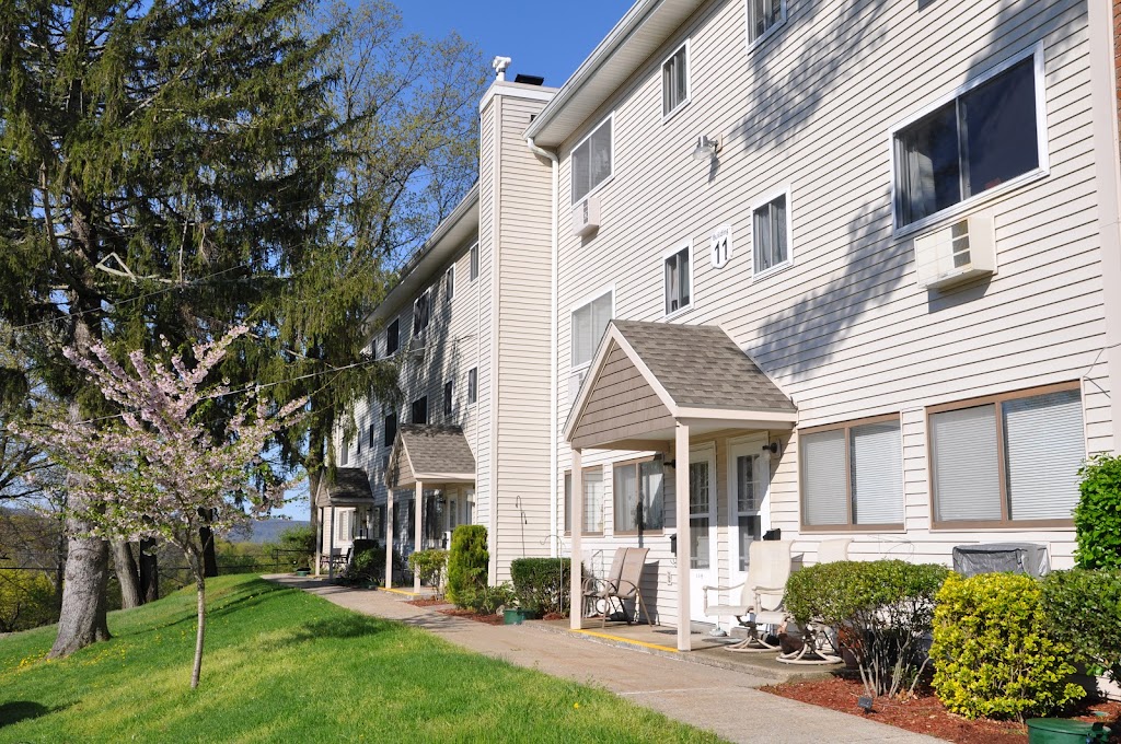 Springvale Apartments | 2-T, Skytop Dr, Croton-On-Hudson, NY 10520 | Phone: (914) 737-6954