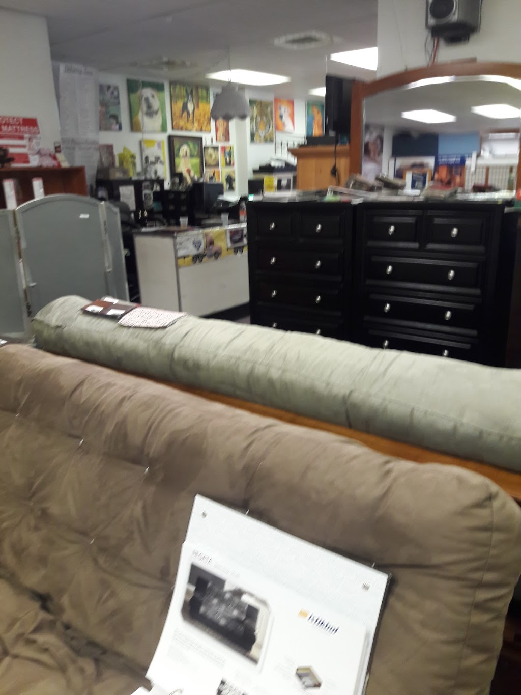 Pats Pizzazz Furniture | 693 Winsted Rd, Torrington, CT 06790 | Phone: (860) 496-0028