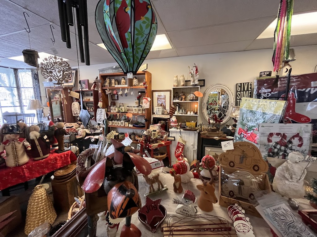 Swift River Crafts | 51 Main St, Belchertown, MA 01007 | Phone: (413) 323-4254