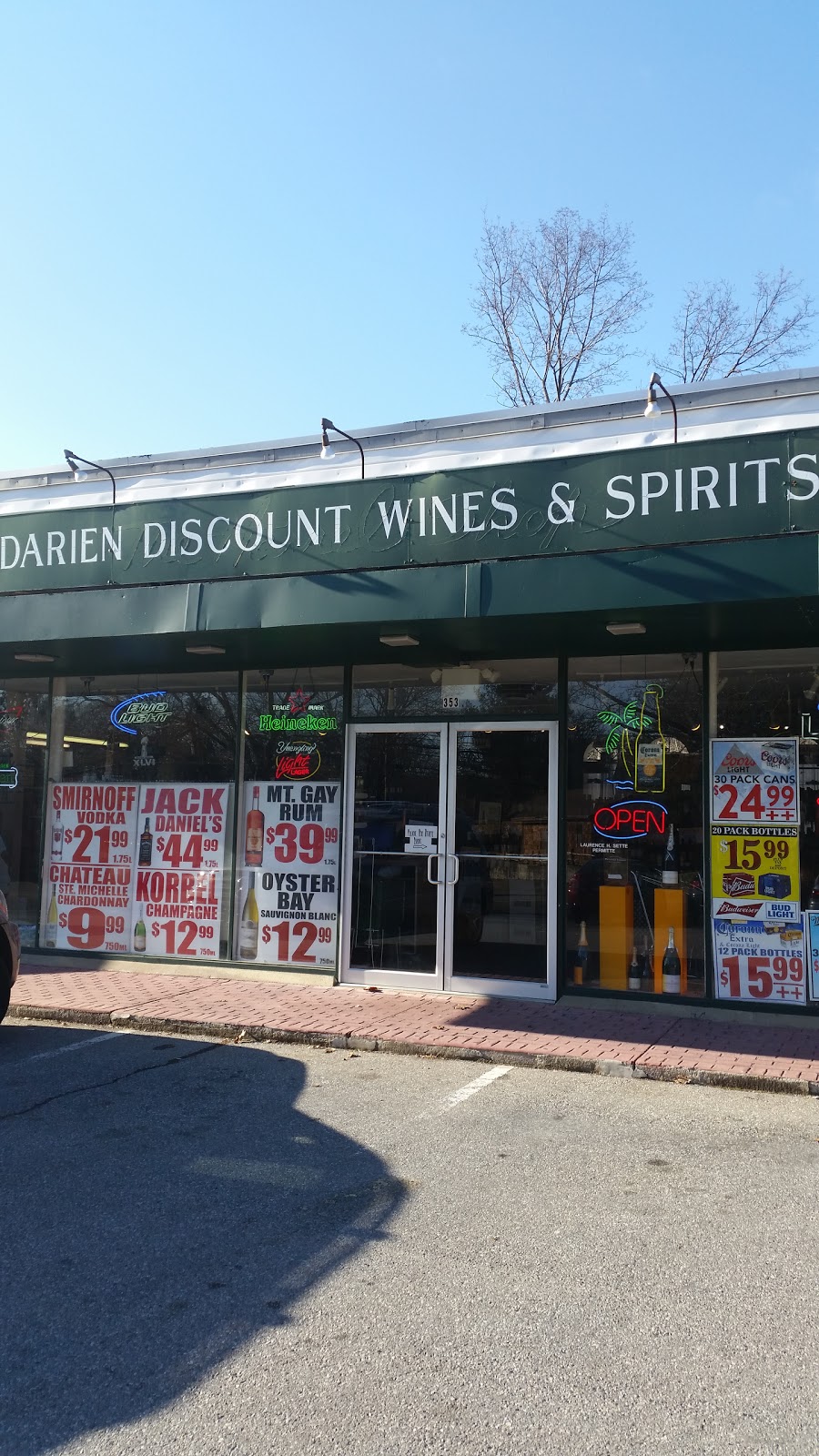 Darien Discount Wines and Spirits | 353 Post Rd, Darien, CT 06820 | Phone: (203) 655-3913