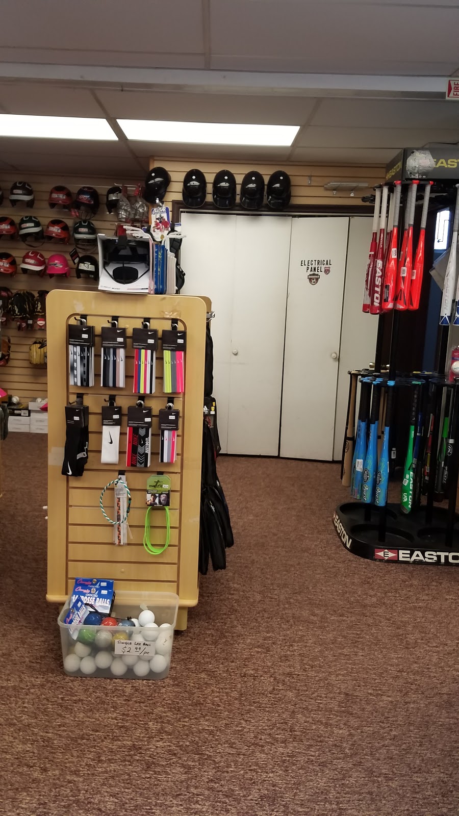 Sports Expert | 340 Broadway, Hillsdale, NJ 07642 | Phone: (201) 664-5600