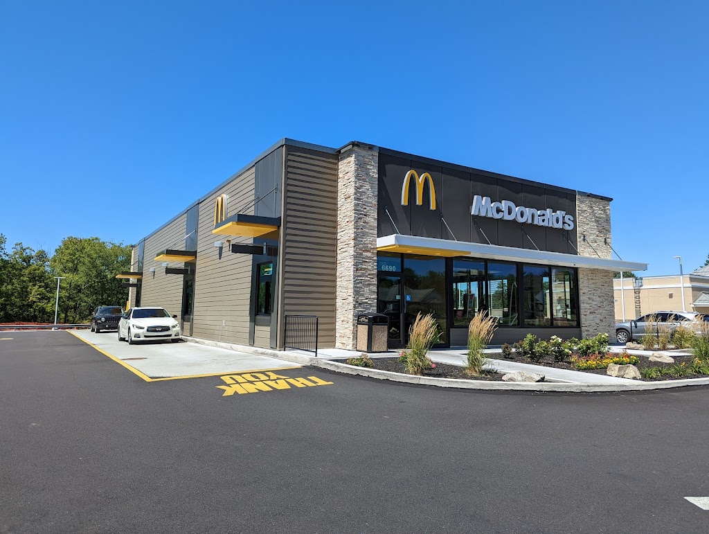 McDonalds | 6690 Short Dr, Coopersburg, PA 18036 | Phone: (215) 804-8160