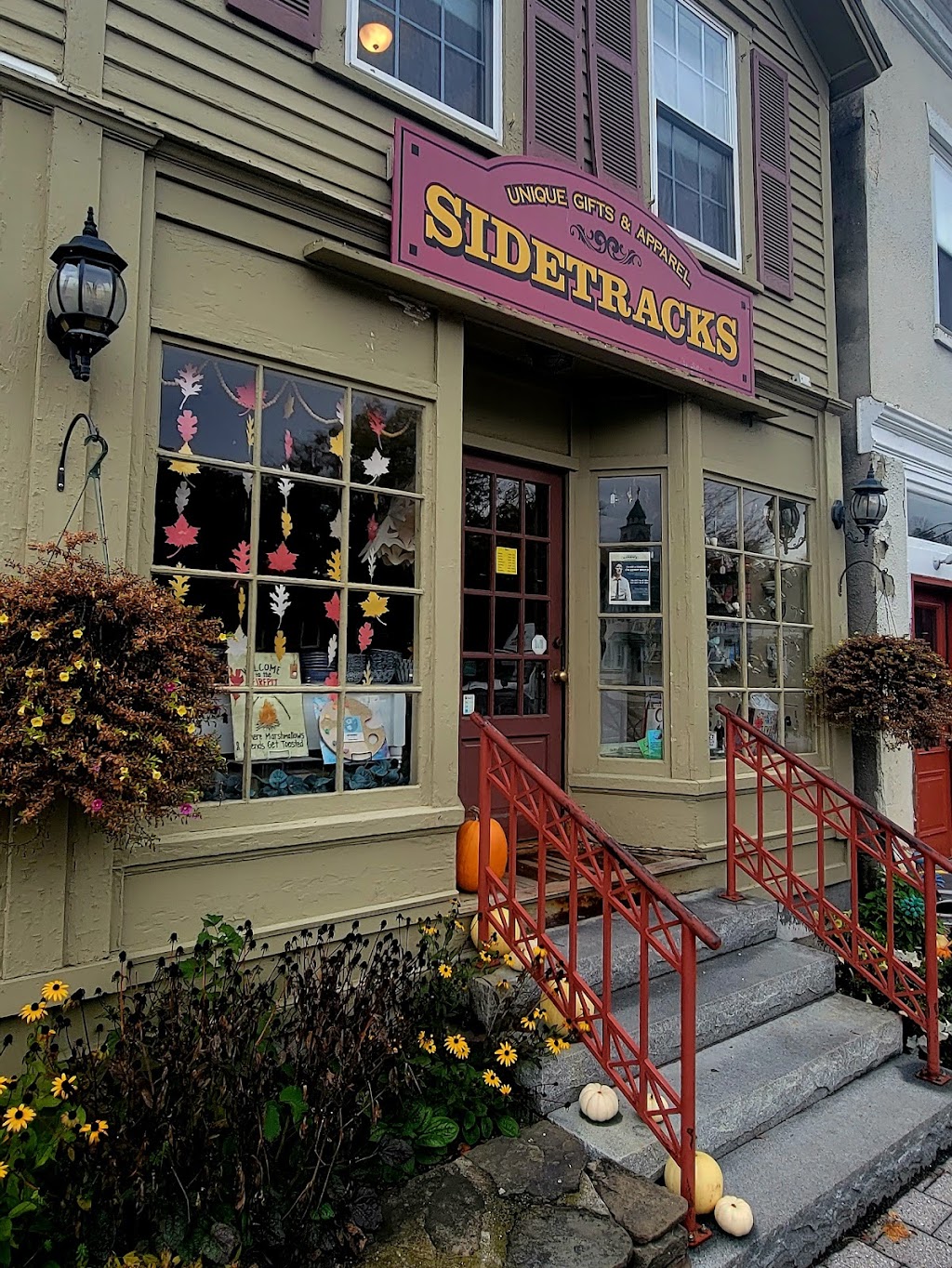 Sidetracks | 8 Elm St, Stockbridge, MA 01262 | Phone: (413) 298-5100