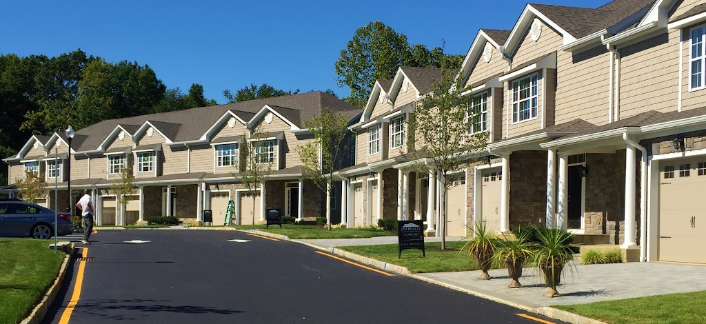 Cottrell Court Townhomes | 3899 County Rd 516, Old Bridge, NJ 08857 | Phone: (732) 786-4343
