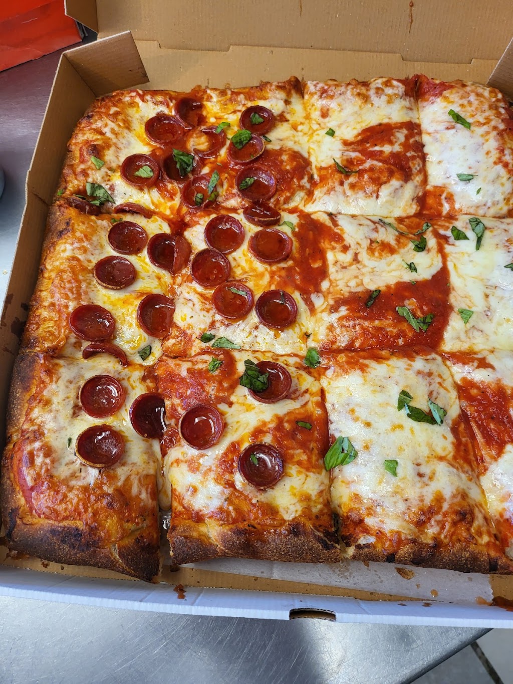 Italian Touch Pizza & Pasta | 1547 Arthur Kill Rd, Staten Island, NY 10312 | Phone: (718) 619-8669
