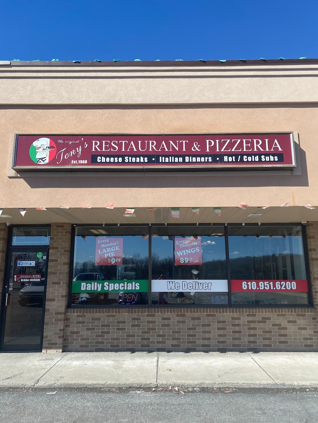 Original Tonys Pizza & Restaurant | 3160 PA-115, Effort, PA 18330 | Phone: (610) 951-6200