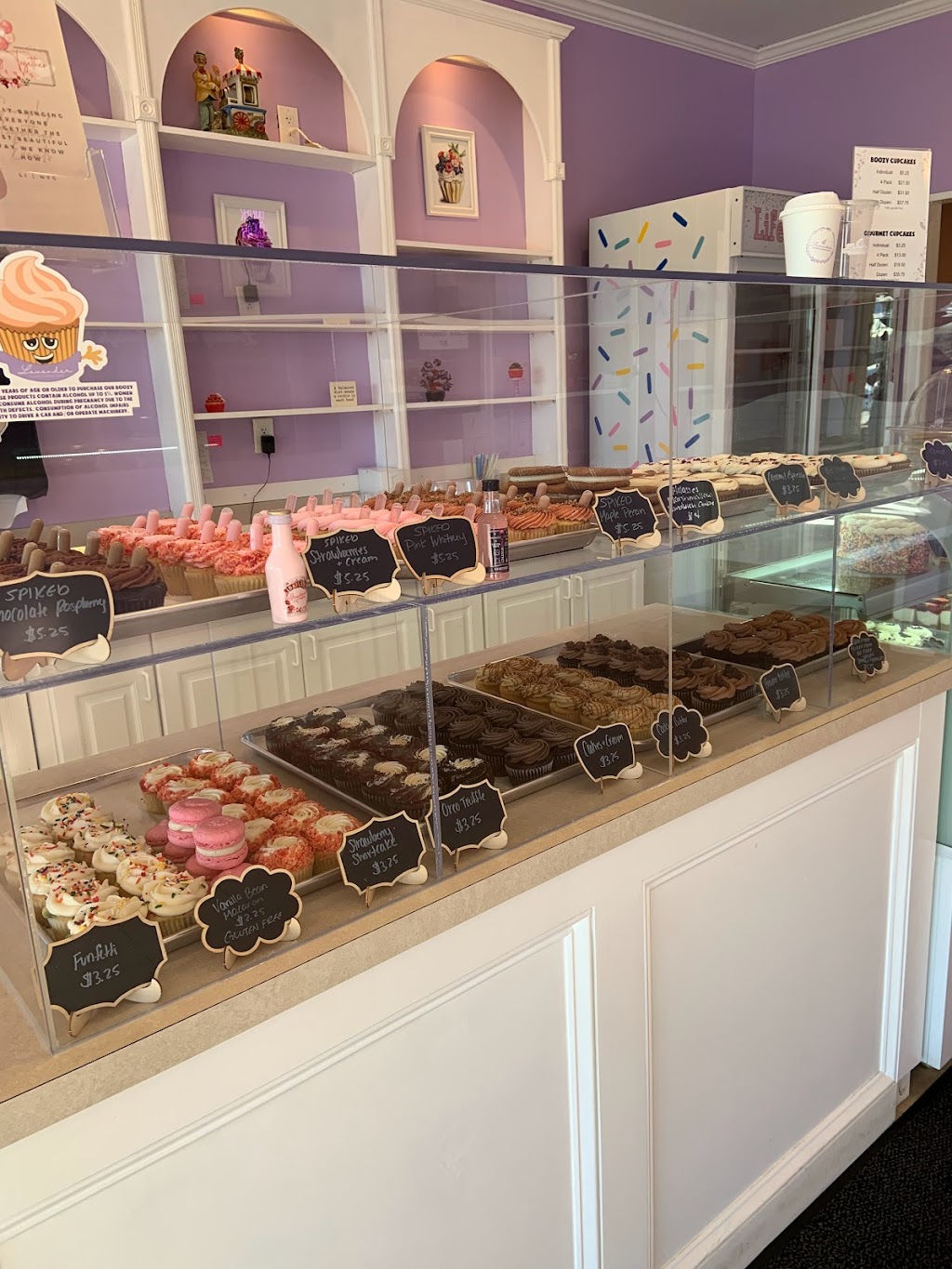 Lavender Cupcakery & Dessert Shoppe | 160 Adams Ave, Hauppauge, NY 11788 | Phone: (631) 236-5313