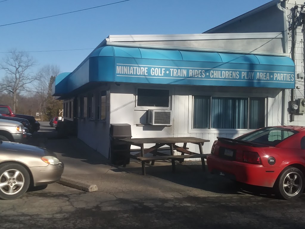 Blue Mountain Drive-In | 1439 Blue Mountain Dr, Danielsville, PA 18038 | Phone: (610) 767-6379