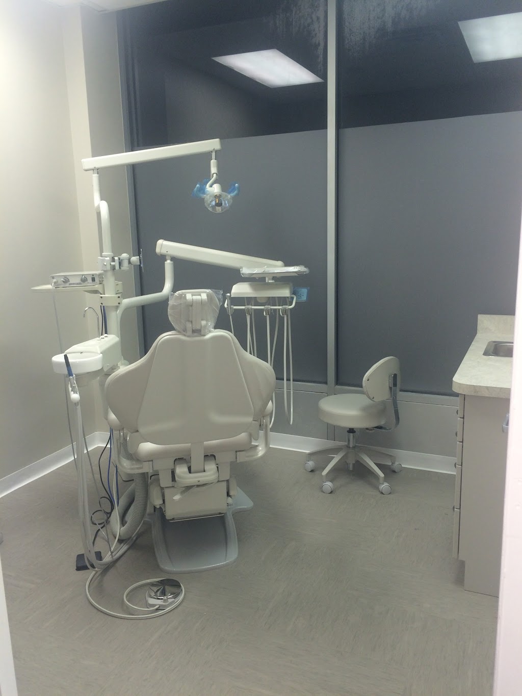 Queens Long Island Dental Care | 260 Sunrise Hwy Suite 208, Valley Stream, NY 11581 | Phone: (516) 341-7300