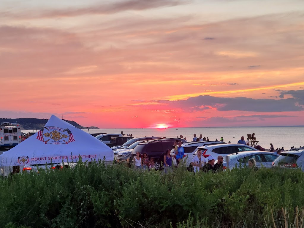 Tiki Joes (Sunsets at Cedar Beach) | 223 Harbor Beach Rd, Mt Sinai, NY 11766 | Phone: (631) 743-9410