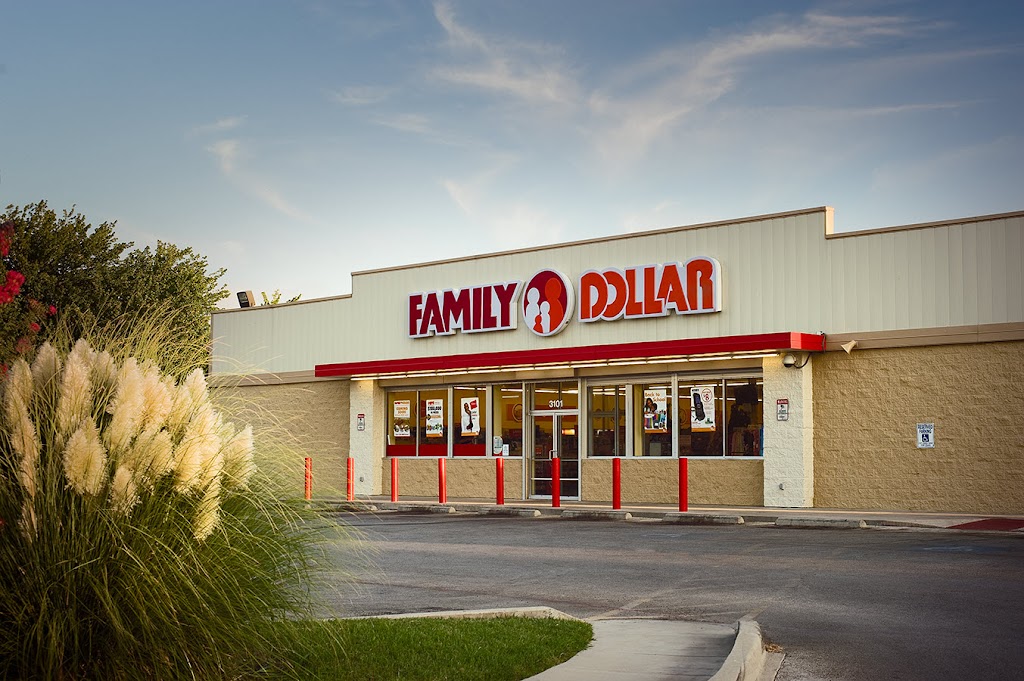 Family Dollar | 247 Hancock St, Springfield, MA 01109 | Phone: (413) 233-4919