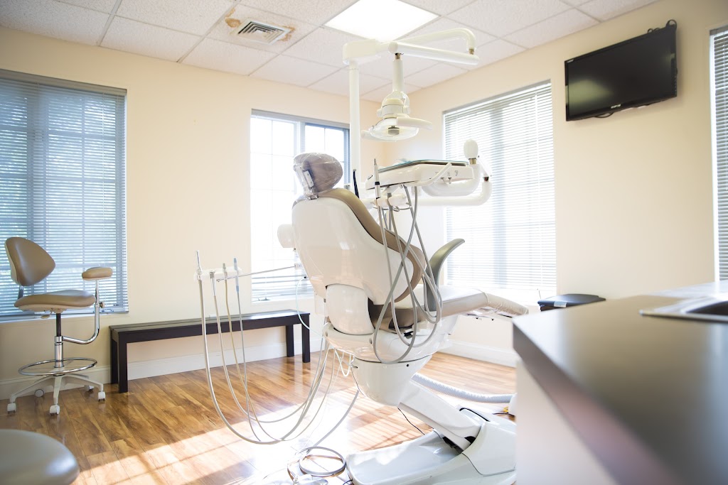 Meriden Dental Associates, LLC | 3670 E Main St, Waterbury, CT 06705 | Phone: (203) 440-1912