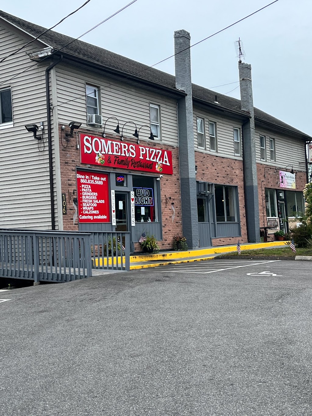Somers Pizza and Family Restaurant | 106 Main St, Somers, CT 06071 | Phone: (860) 835-5689