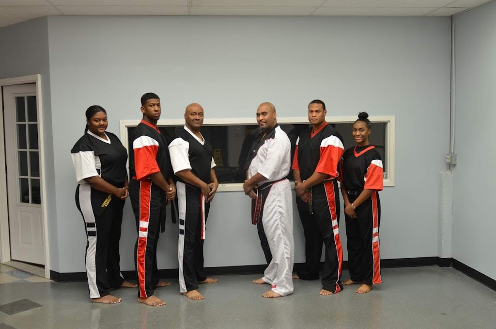 Family Martial Arts | 7 Moody Rd Bldg 2 #F, Enfield, CT 06082 | Phone: (860) 265-7855