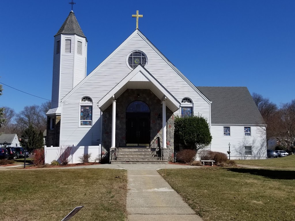 Holy Spirit Roman Catholic Church | 318 Newark Pompton Turnpike, Pequannock Township, NJ 07440 | Phone: (973) 696-1234