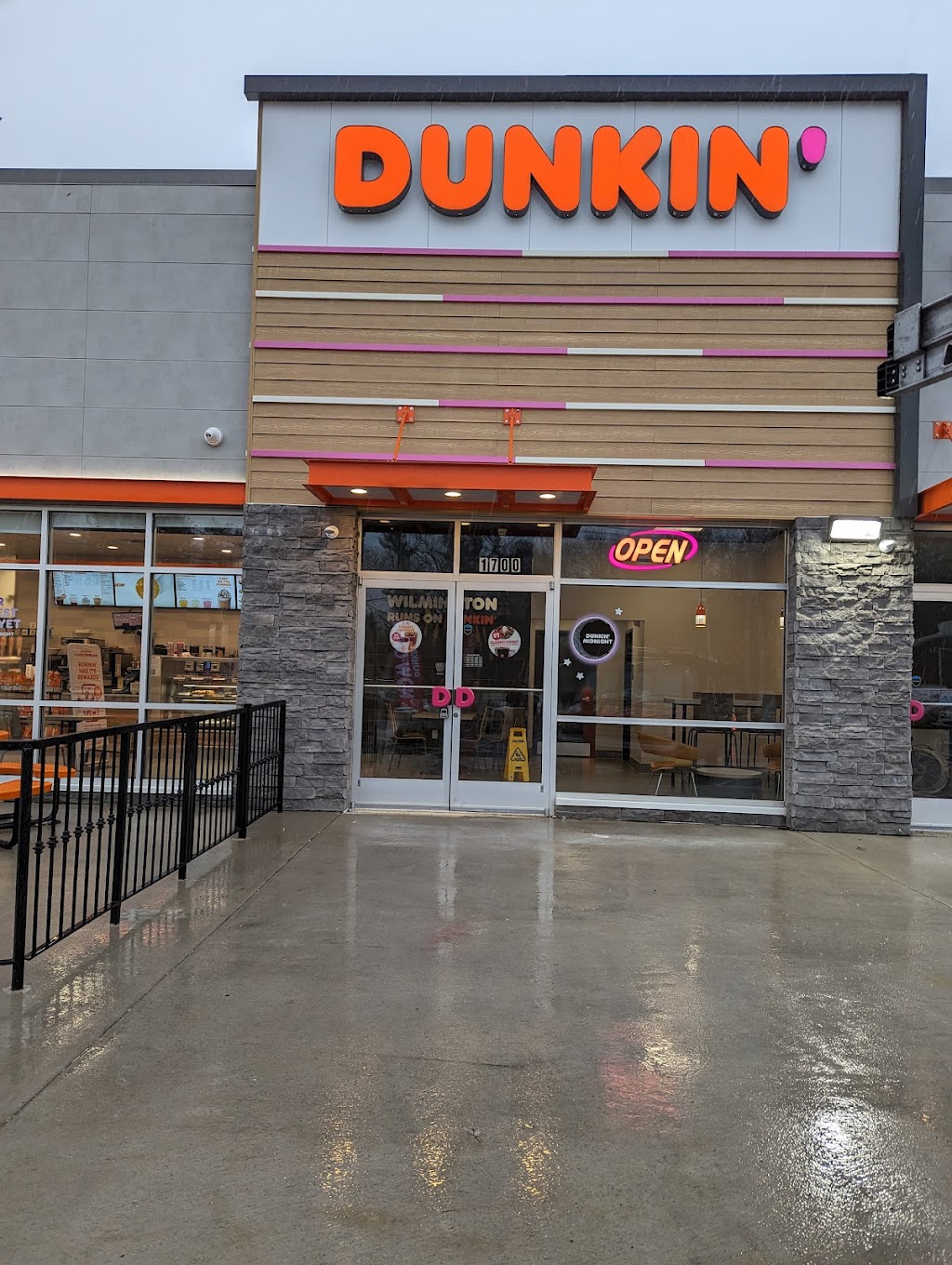 Dunkin Donuts | 1700 Marsh Rd, Wilmington, DE 19810 | Phone: (302) 478-6860
