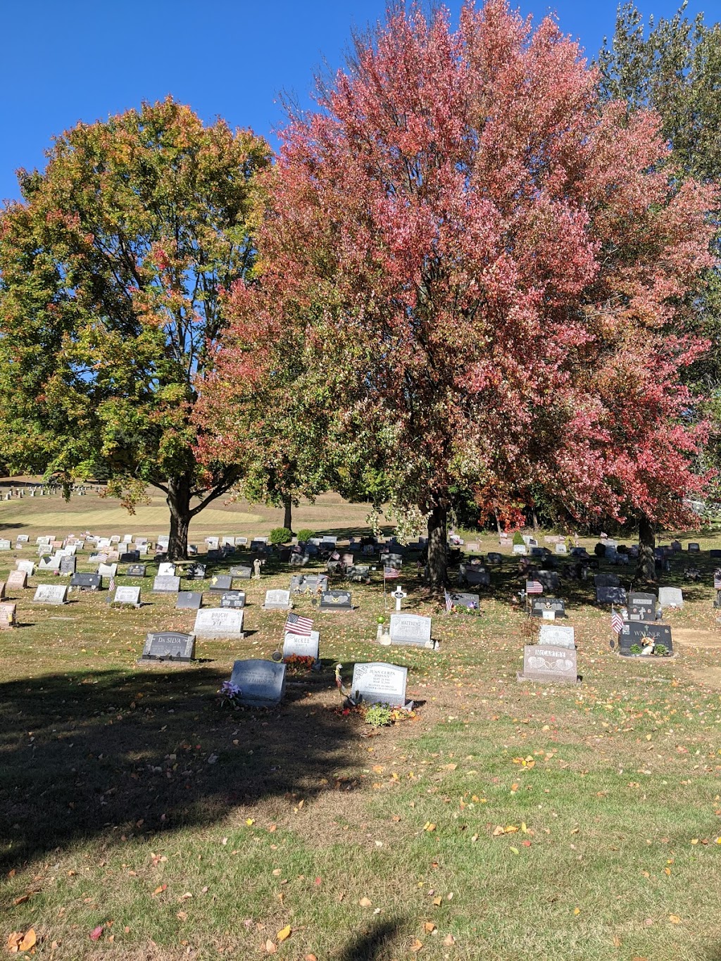 Grove Cemetery | 1 Cross St, Naugatuck, CT 06770 | Phone: (203) 729-1297