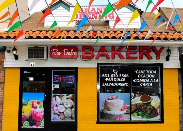 Rio Dulce Bakery and Restaurant | 28 E Suffolk Ave, Central Islip, NY 11722 | Phone: (631) 630-5566